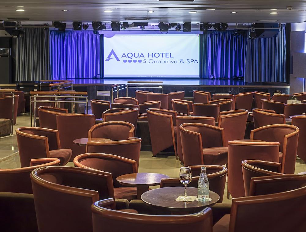 Aqua Hotel Onabrava & Spa 4*Sup Санта Сузана Екстериор снимка