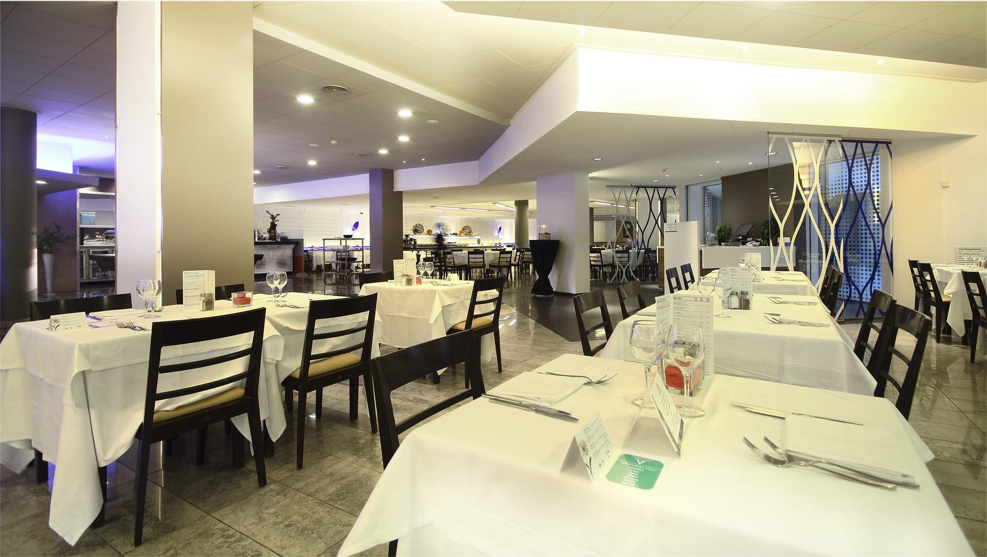 Aqua Hotel Onabrava & Spa 4*Sup Санта Сузана Екстериор снимка