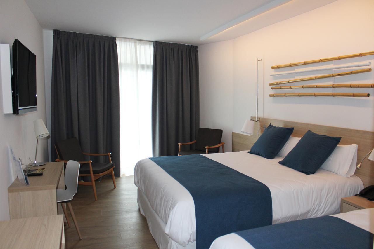 Aqua Hotel Onabrava & Spa 4*Sup Санта Сузана Екстериор снимка