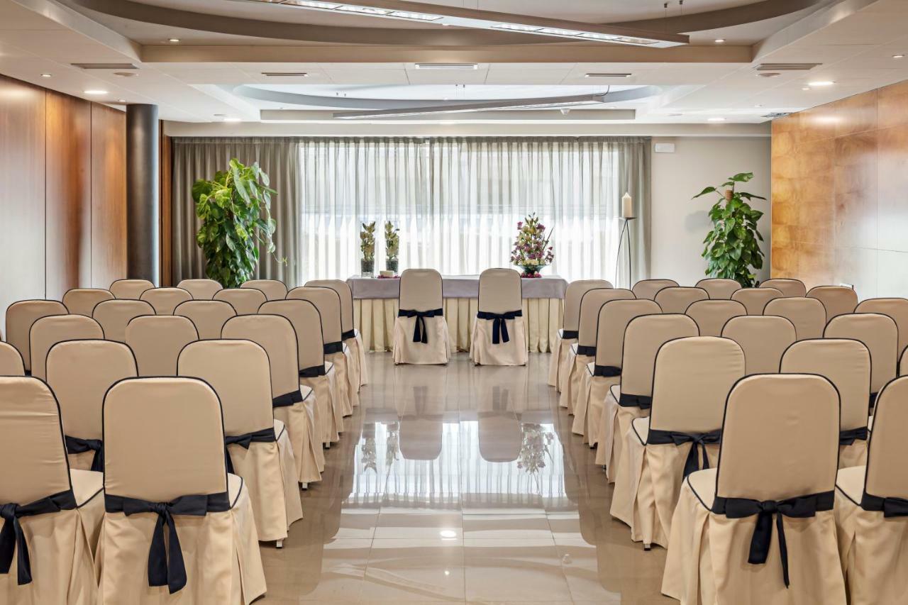 Aqua Hotel Onabrava & Spa 4*Sup Санта Сузана Екстериор снимка